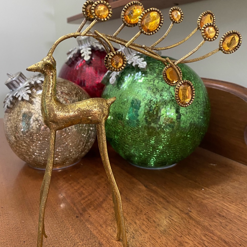 Gold Gemmed Reindeer Decor. Really Stunning
